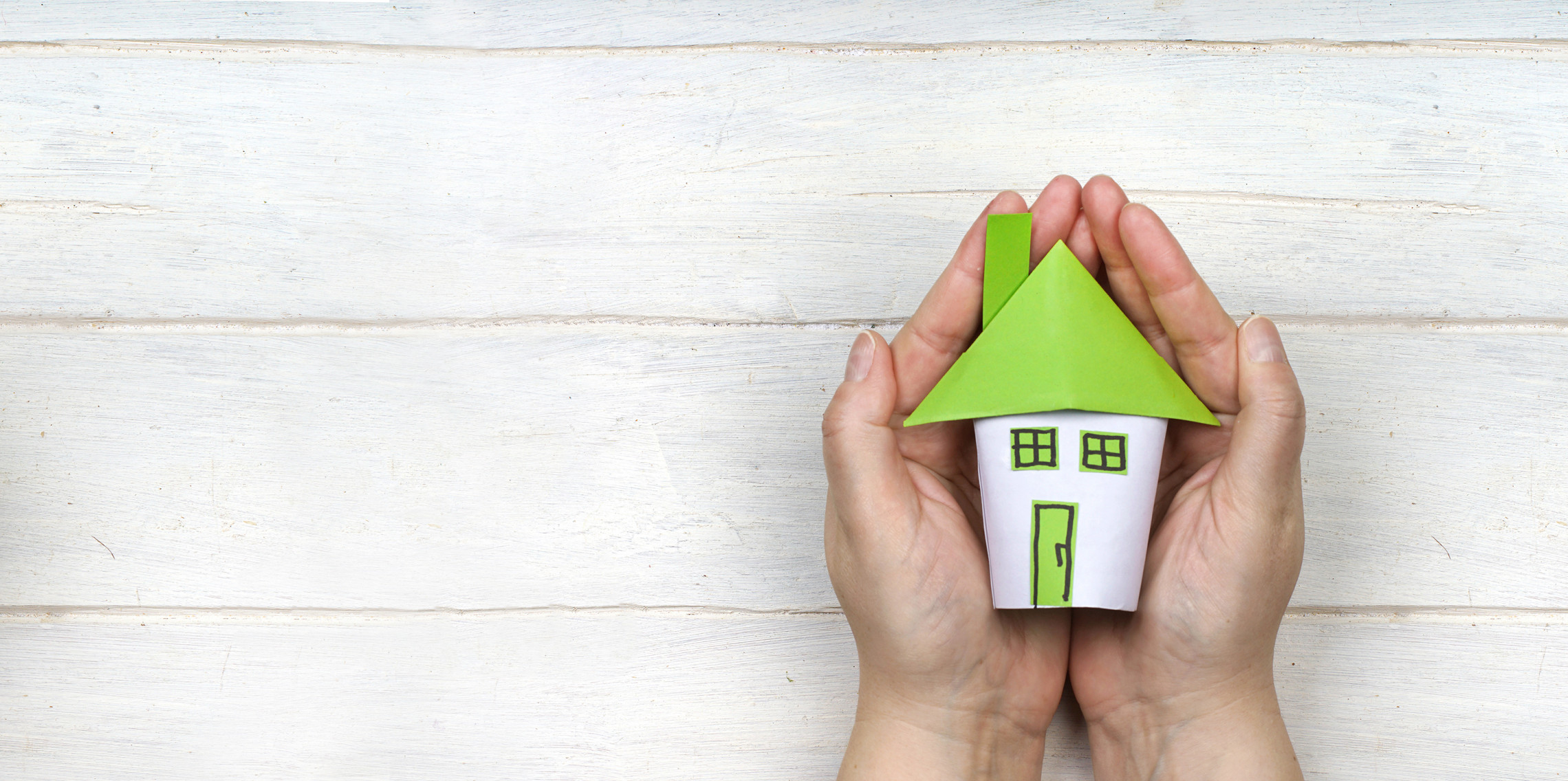 Ihr bester Kontakt für Schutz- & Servicepakete rund ums Wohnen.jpg